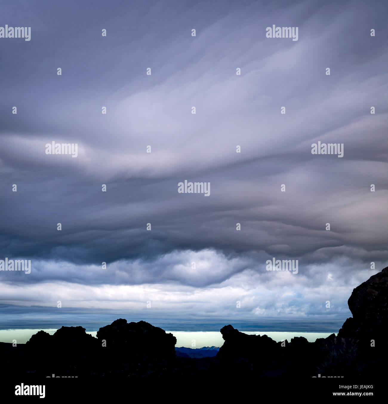 Nubes de tormenta / storm clouds. Malalcahuello, Chile Stock Photo