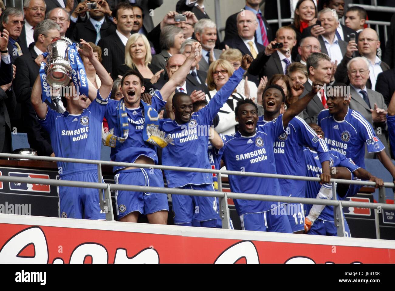 TERRY LAMPARD MAKELELE ESSIEN CHELSEA V MANCHESTER UNITED WEMBLEY STADIUM LONDON ENGLAND 19 May 2007 Stock Photo