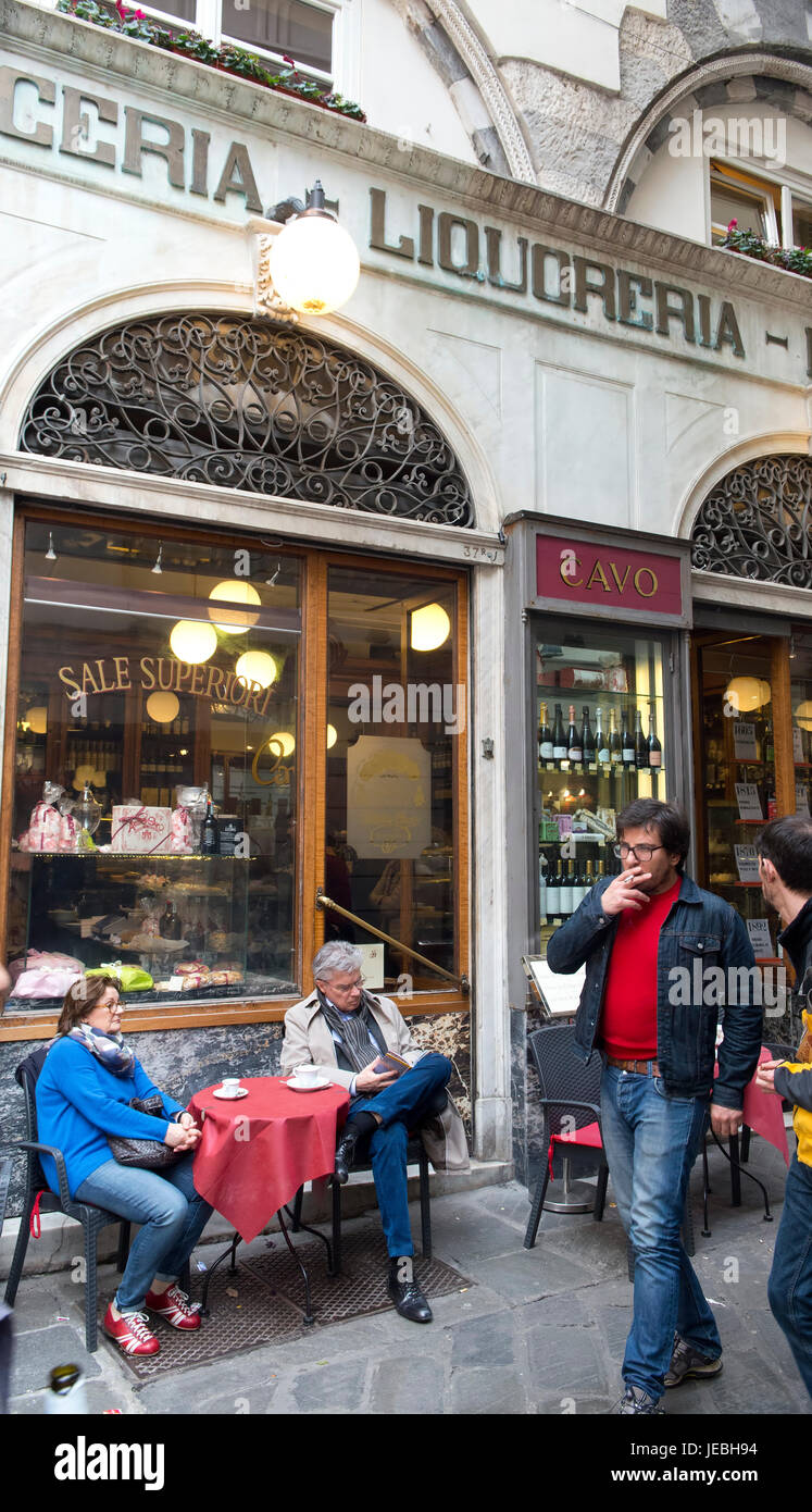 Historic Cavo cafè, Via di Fossatello, Genoa, Ligury, Italy, Europe Stock Photo