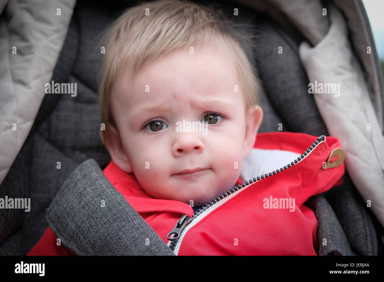 Boy smiling head shoulders hires stock photography and images Alamy
