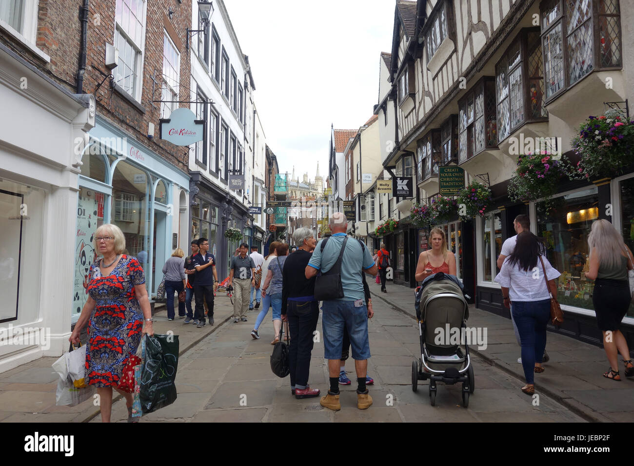 Shops in stonegate york stonegate hires stock photography and images Alamy
