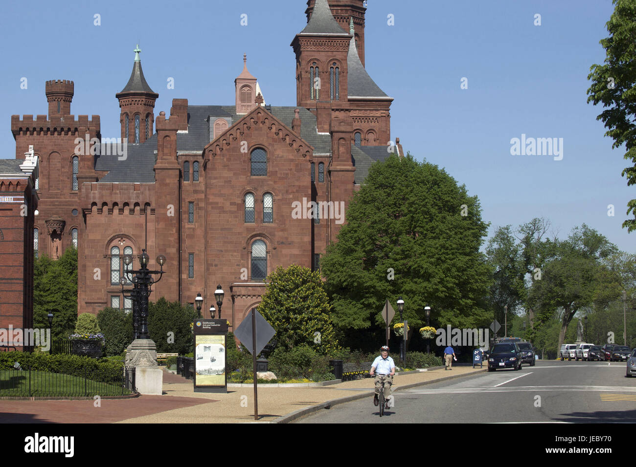 The USA, America, Washington D.C., the Nationwide Mall, in the background the building of the Smithsonian institution, Stock Photo