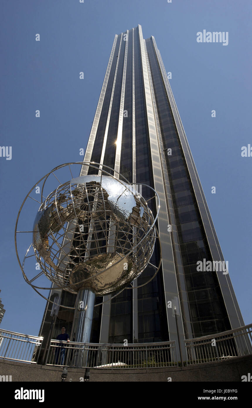 The USA, New York, Manhattan, Columbus Circle, skyscraper, globe