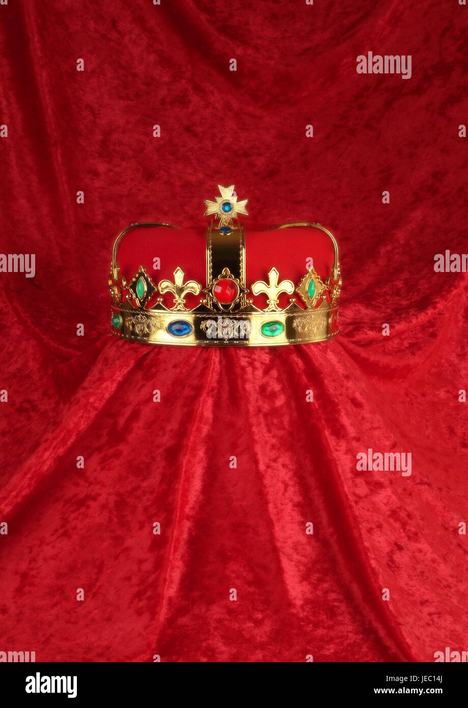 Crown on red velvet Stock Photo - Alamy