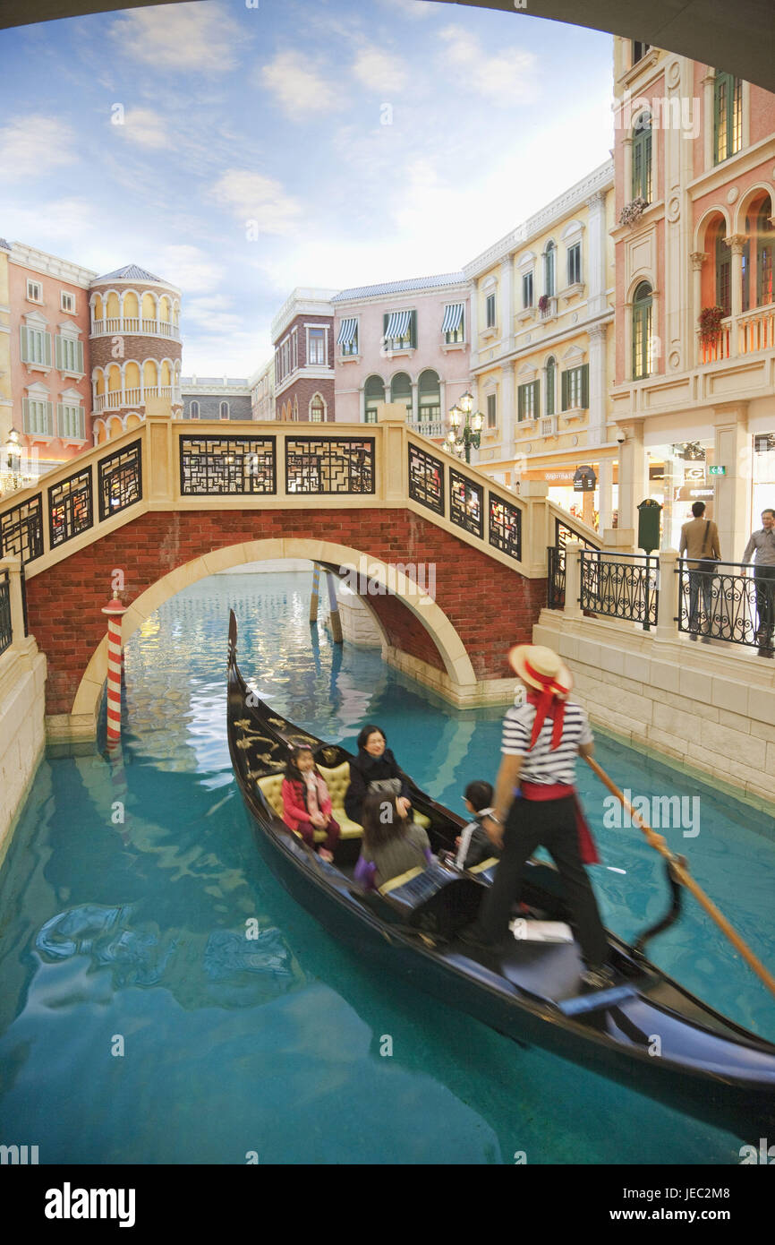 China, Macao, Venetian Macao hotel and casino, shopping centre, 'The Grand Canal Shoppes', shops, tourists, gondola journey, Stock Photo