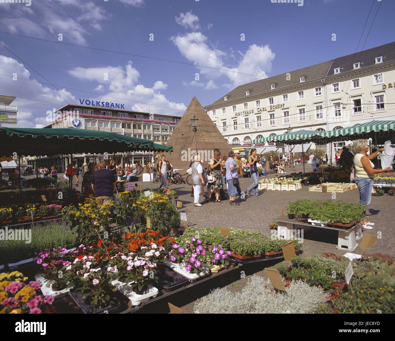 Flower pyramid flower pyramid hires stock photography and images Alamy