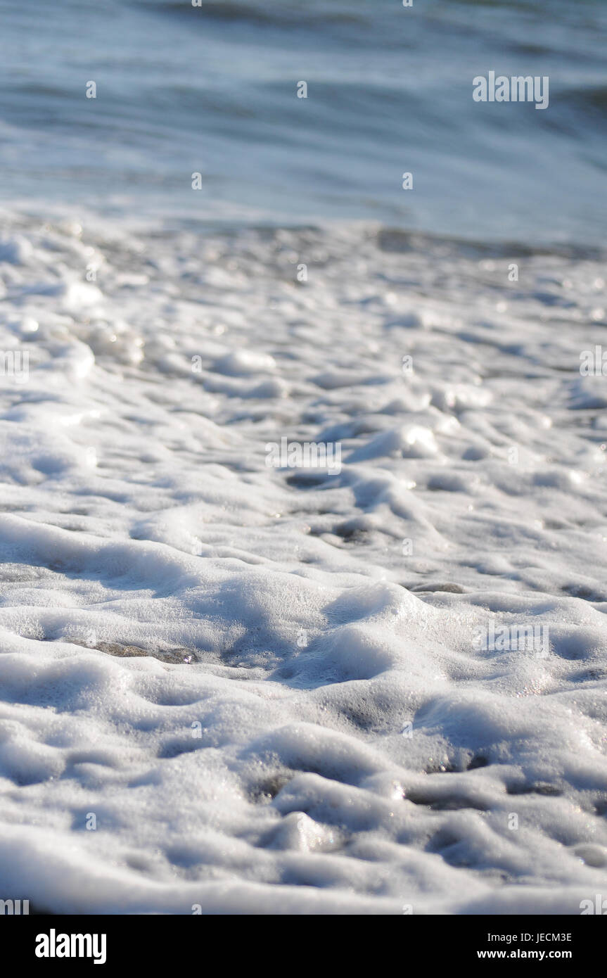 Sea shore waves hi-res stock photography and images - Alamy