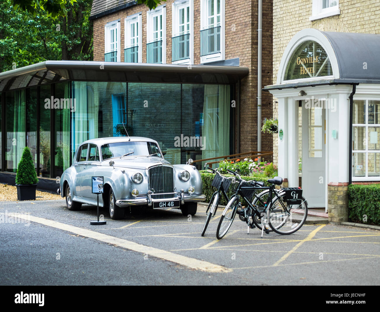A vintage Bentley S1 outside the Luxury Gonville Hotel in Cambridge UK Stock Photo