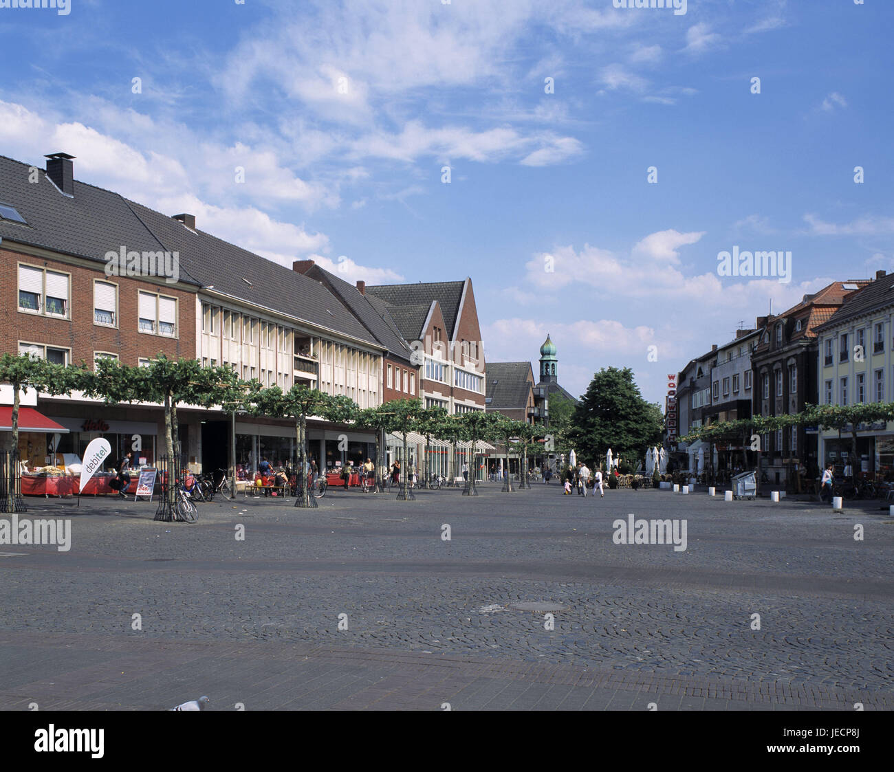 Germany, North Rhine-Westphalia, to money, marketplace, town houses, Holy Spirit church, town, city centre, square, trees, buildings, houses, architecture, pedestrian area, street cafes, the Lower Rhine, person, tourist, pedestrian, outside, Stock Photo