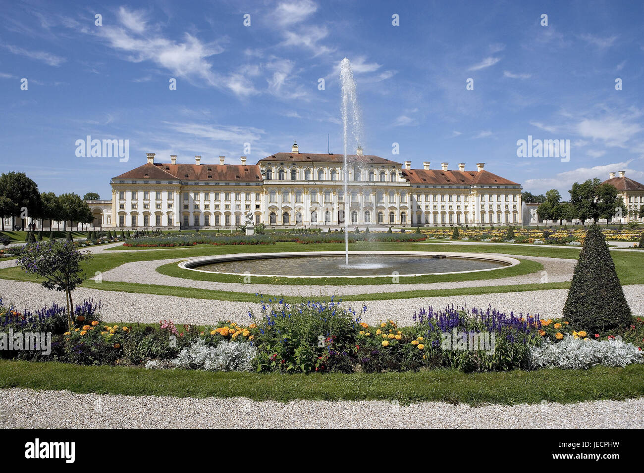Germany, Bavaria, cream tench home, new castle, garden, fountain, Upper