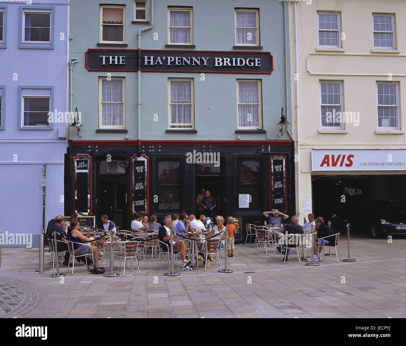 Great Britain, island Jersey, Saint Helier, pub 'The ha Ì Penny Bridge',  outside, visitor, channel island, island, gastronomy, pub, building,  outside, tradition, person, tourist, tourism Stock Photo - Alamy