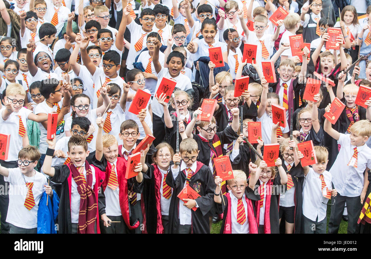 People dressed as Harry Potter at Smithills Hall in Bolton, as they attempt to break the Guinness World Record for the Largest Gathering of People Dressed as the boy wizard. Stock Photo