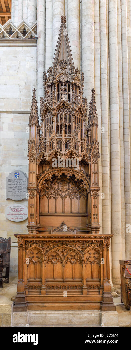 Bishop's chair at the norman built (eleventh century AD) christian  cathedral church in Norwich, Norfolk, England Stock Photo - Alamy