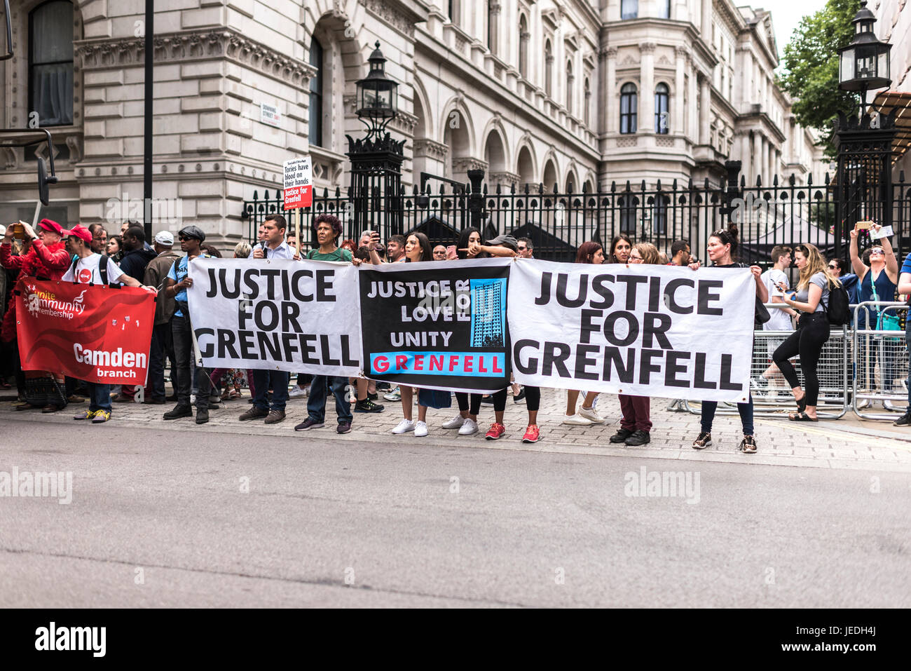 London, UK, 24th June 2017. Demonstration in front of Downing Street of the group Justice for Grenfell Credit: onebluelight.com/Alamy Live News Stock Photo