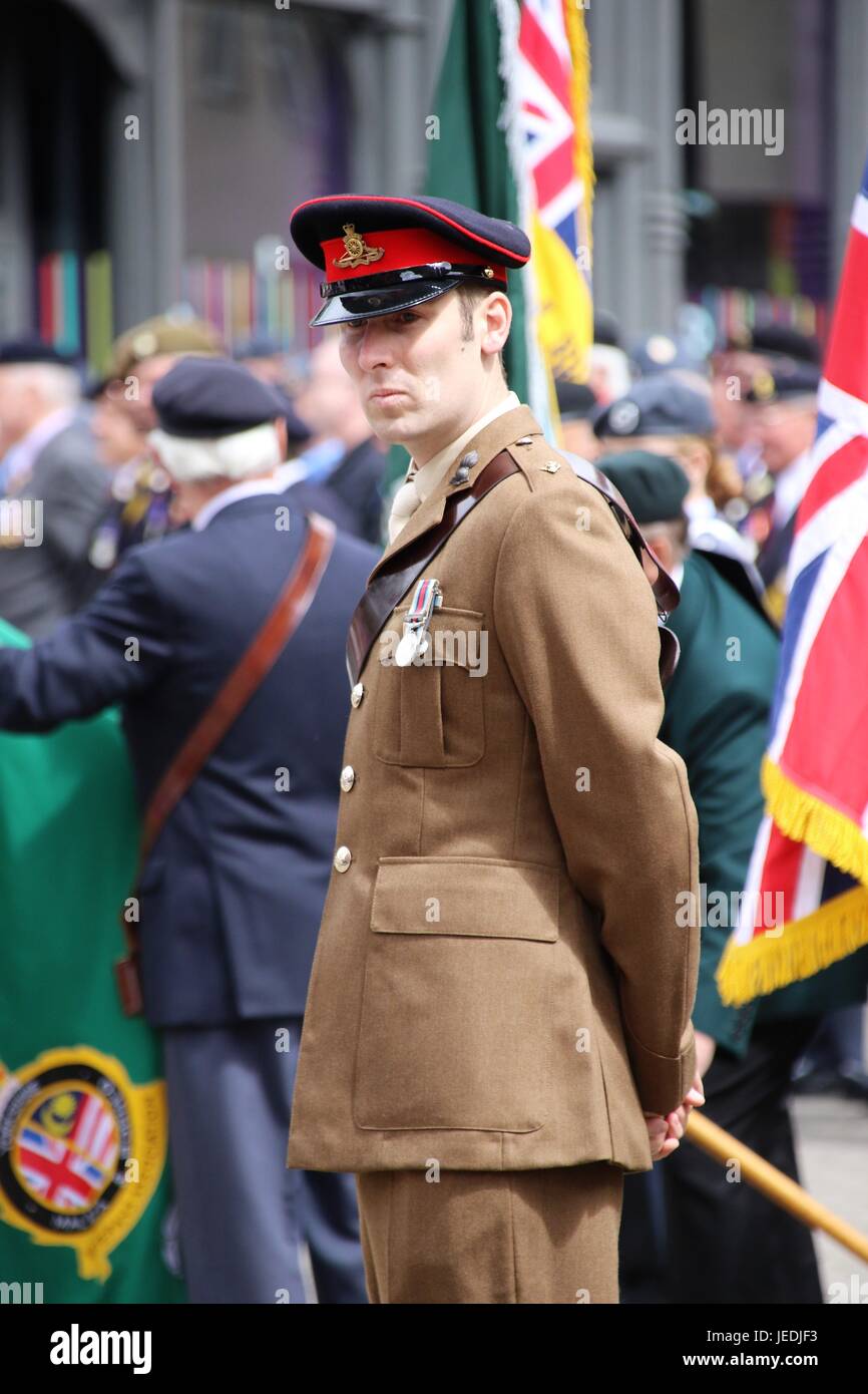 Leeds, UK. 24th Jun, 2017. Armed Forces Day June 24th 2017. Troops and Veterans Parade through Leeds City Centre. Bands entertain the crowds and the Lord Mayor Releases Balloons. In Millennium Square, a Spitfire is outside the Civic Hall. Also a Drumhead Service was held in Millennium Square, Leeds Credit: Paul Ratcliffe/Alamy Live News Stock Photo