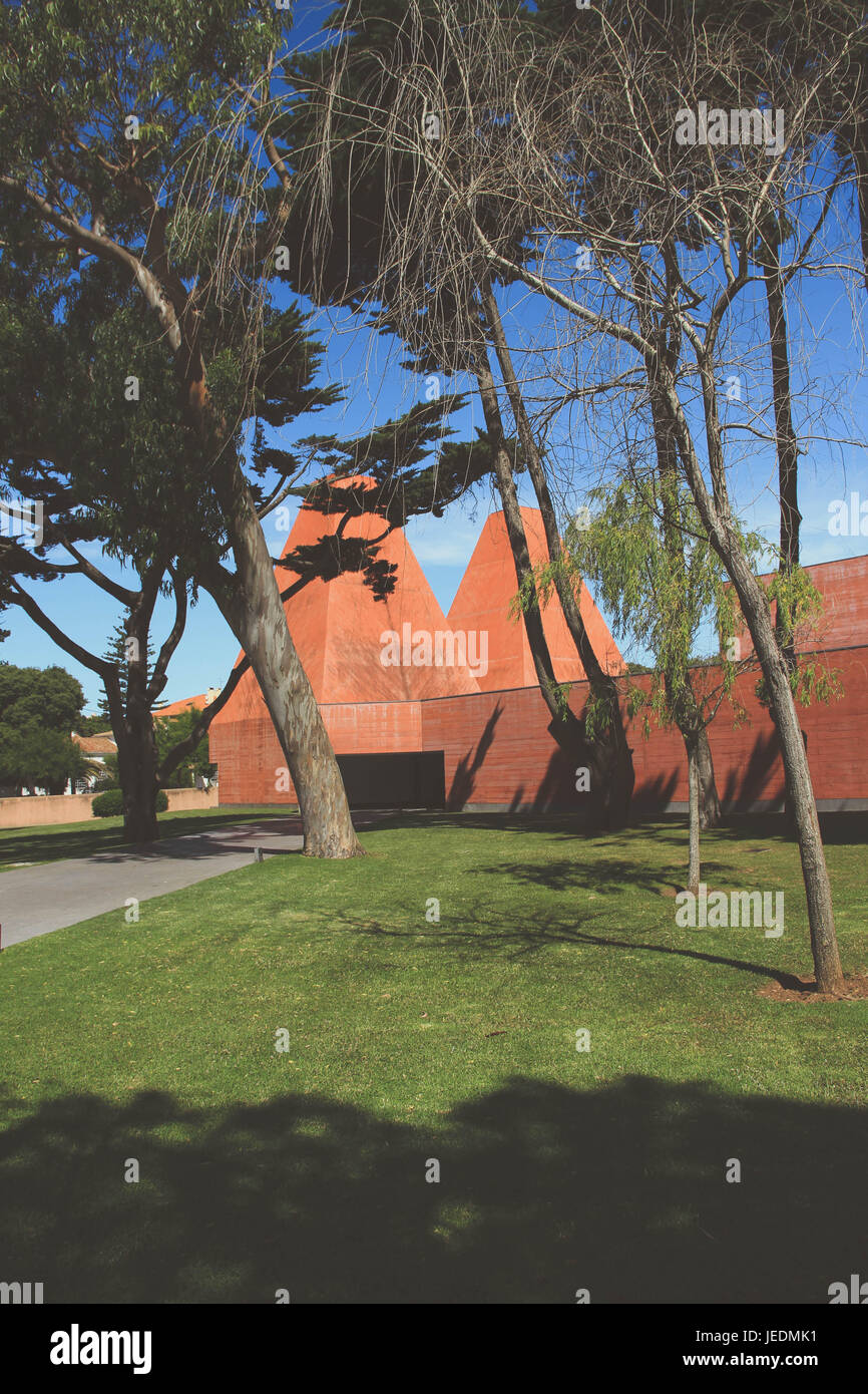 Casa das Historias Paula Rego museum building by Eduardo Souto de Moura Stock Photo