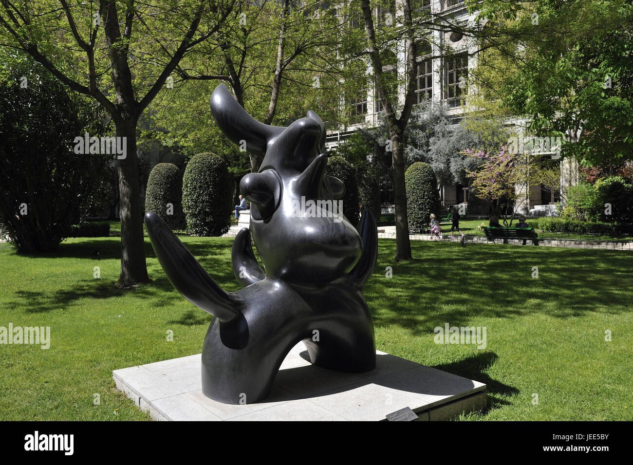 Spain, Madrid, national museum, sculpture in the park Stock Photo Alamy