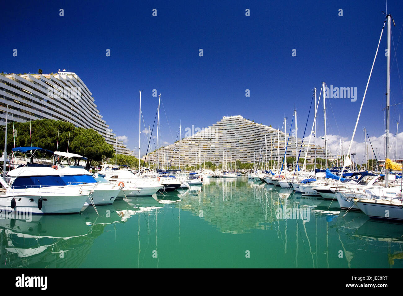 France, La grandee moth, hotel complex, yacht harbour, seaside resort, hotel building, hotel complex, structure, 'pyramids', architecture, harbour, yachts, sailboats, place of interest, travel destination, tourism, Stock Photo