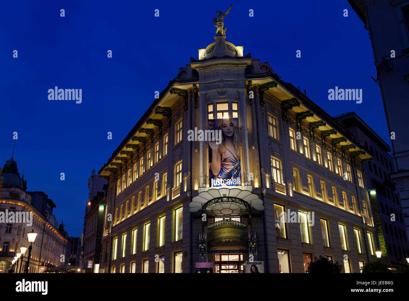 Luxury department store hires stock photography and images Alamy
