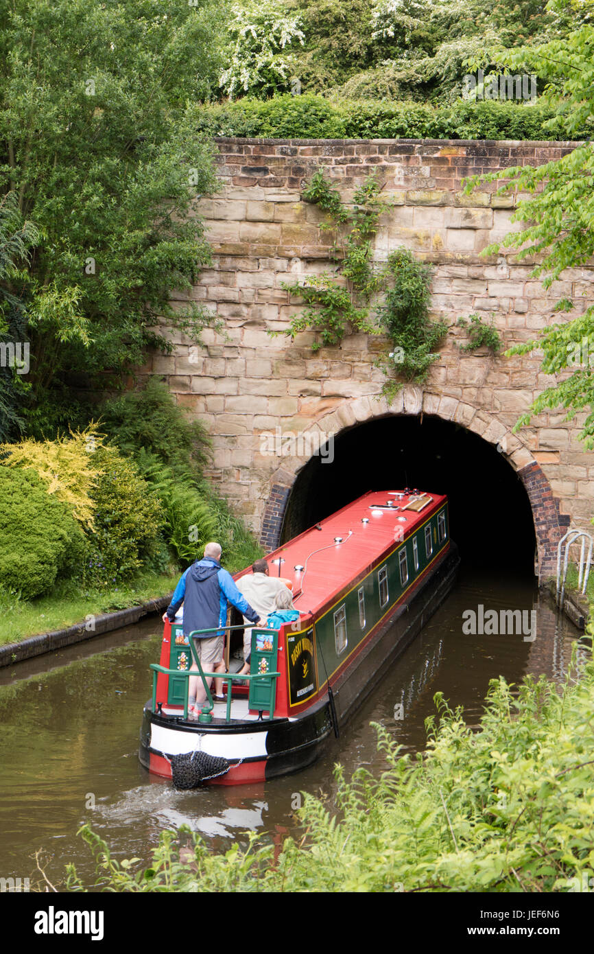 The Worcester and Birmingham Canal at Tardebigge, Worcestershire ...