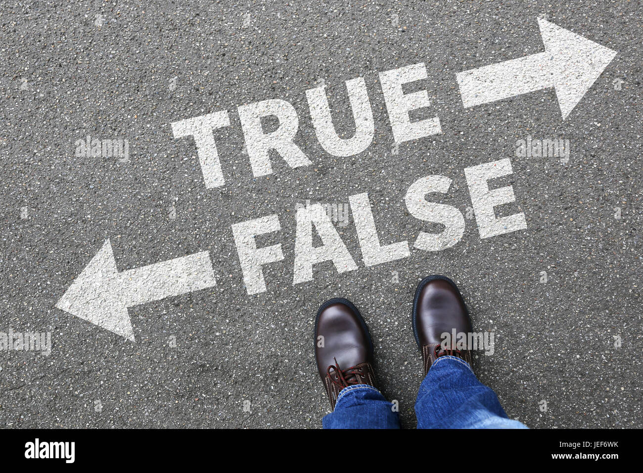 False true truth fake news lie lying facts decision decide comparison choice Stock Photo