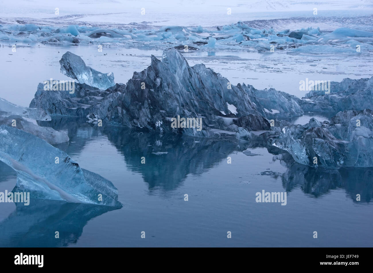 Joekulsarlon, glacier and lake on Iceland in December., Gletscher und See auf Island im Dezember. Stock Photo