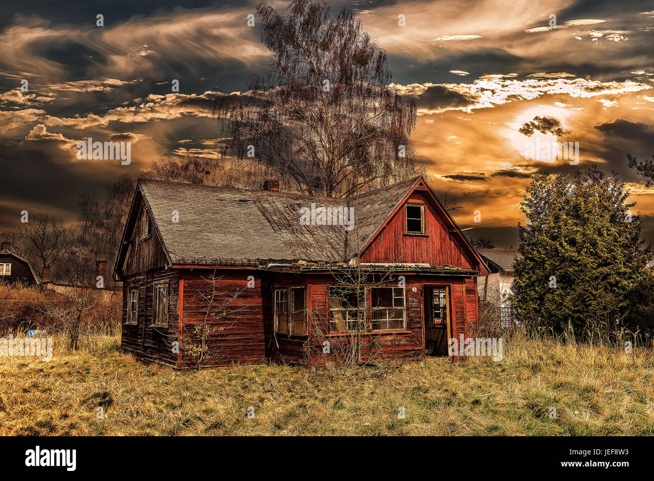 Altes Holzhaus Stock Photos & Altes Holzhaus Stock Images - Alamy