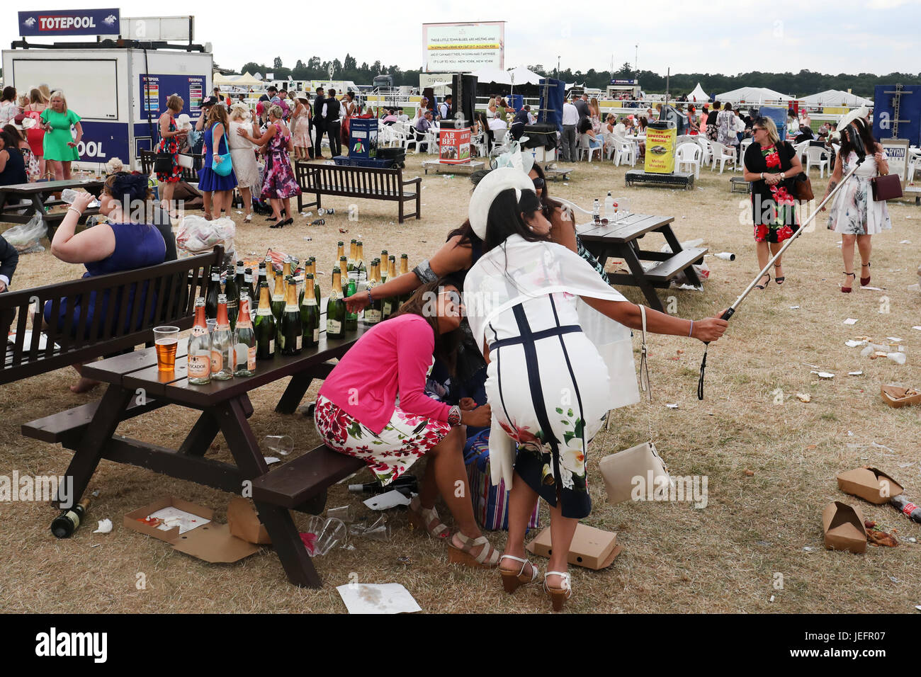 Ascot, UK. 22nd June, 2017,Royal Ascot races , Ladies Day, England ...