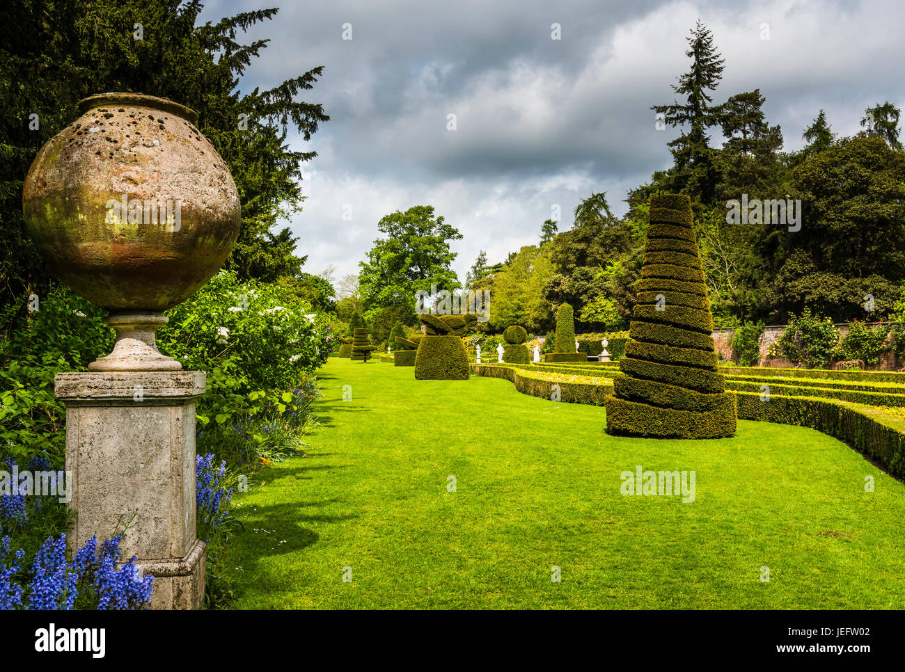 Topiary in the gardens at Cliveden, Buckinghamshire, UK Stock Photo
