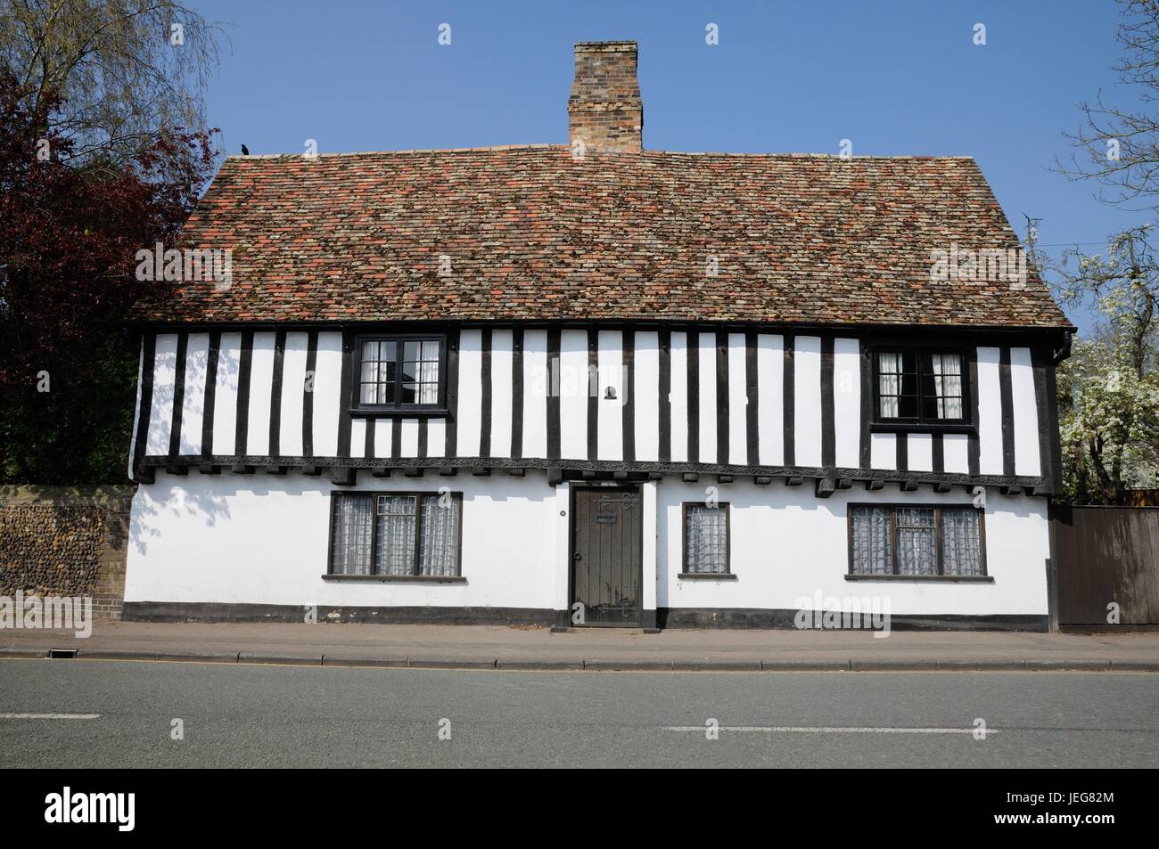 Oak Cottage, High Street, Great Shelford, Cambridgeshire, dates to the