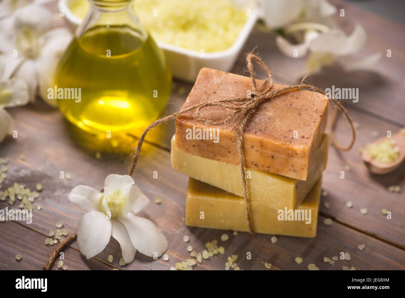 сонник мыть голову во сне. к чему снится мыло девушке. мыло туалетное. к чему снится мыло девушке. к чему снится мыло во сне для женщины.