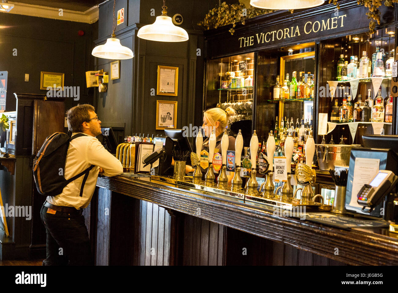 Newcastle-upon-Tyne, England, UK.  Nicholson's The Victoria Comet Pub. Stock Photo