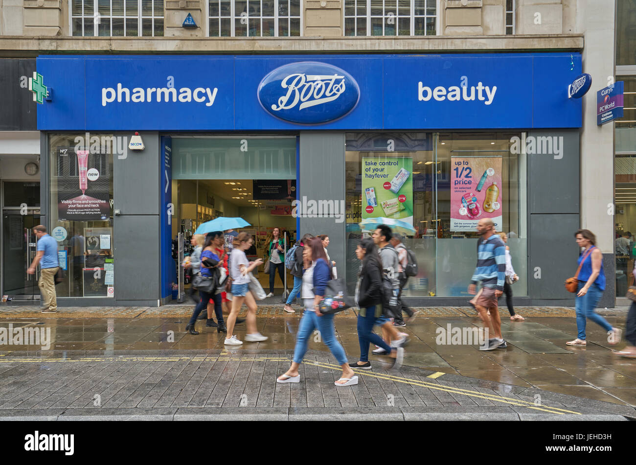 Page 10 - Boots The Chemist High Resolution Stock Photography and Images -  Alamy