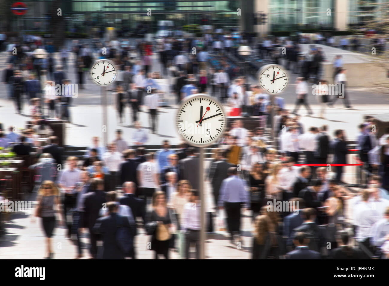 Time for lunch for office workers in Canary Wharf. Business life of