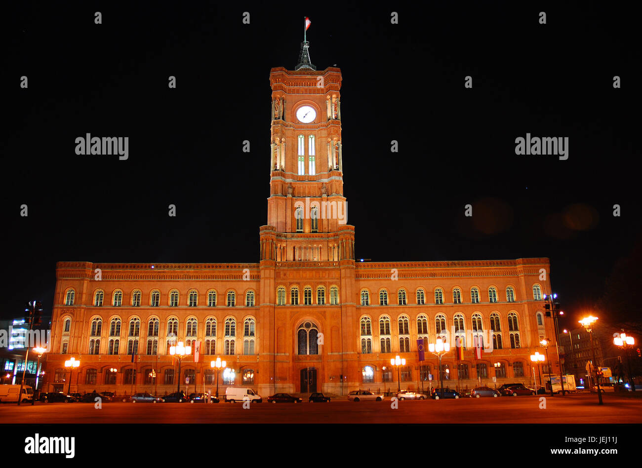 Rotes fenster hi-res stock photography and images - Alamy