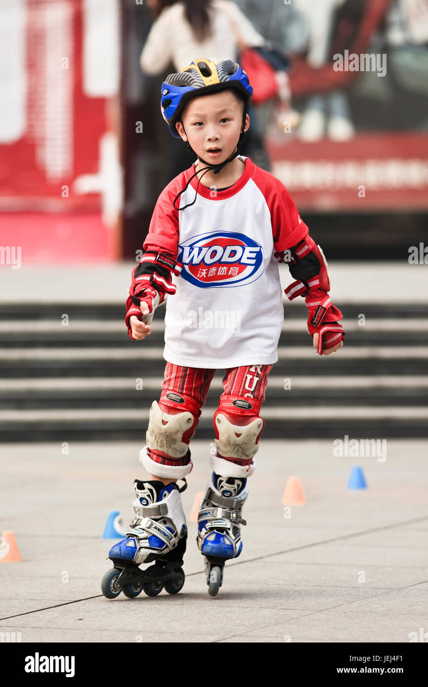 Roller skating outfit hi-res stock photography and images - Alamy