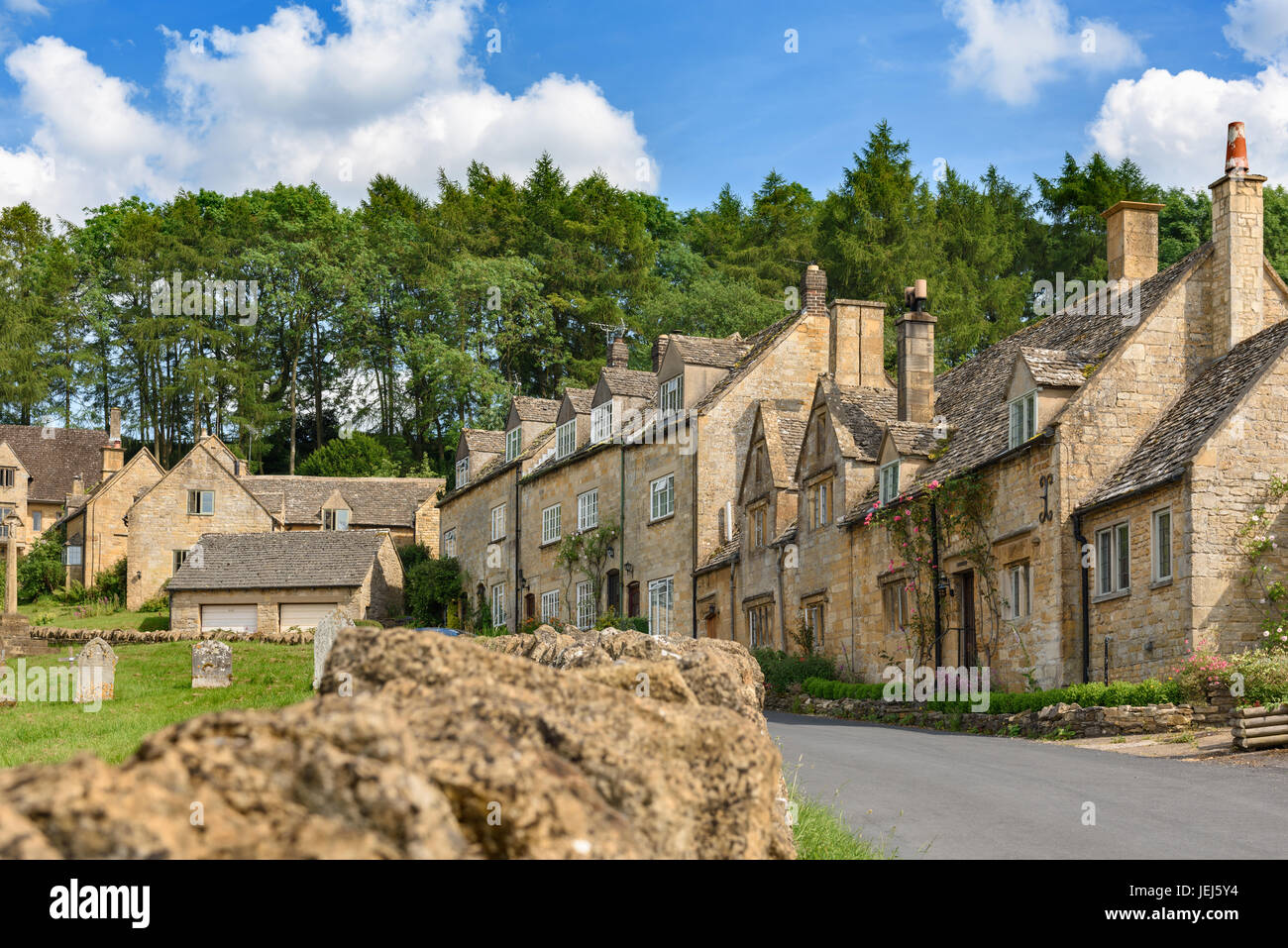 Row of cottages, Snowshill, Cotswolds, UK Stock Photo