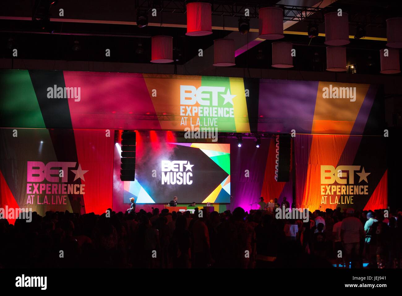 Los Angeles,USA. 24th June,2017. Atmosphere Main Stage Performances during 2017 BET Experience Los Angeles Convention Center June 24,2017 Los Angeles,California. Stock Photo