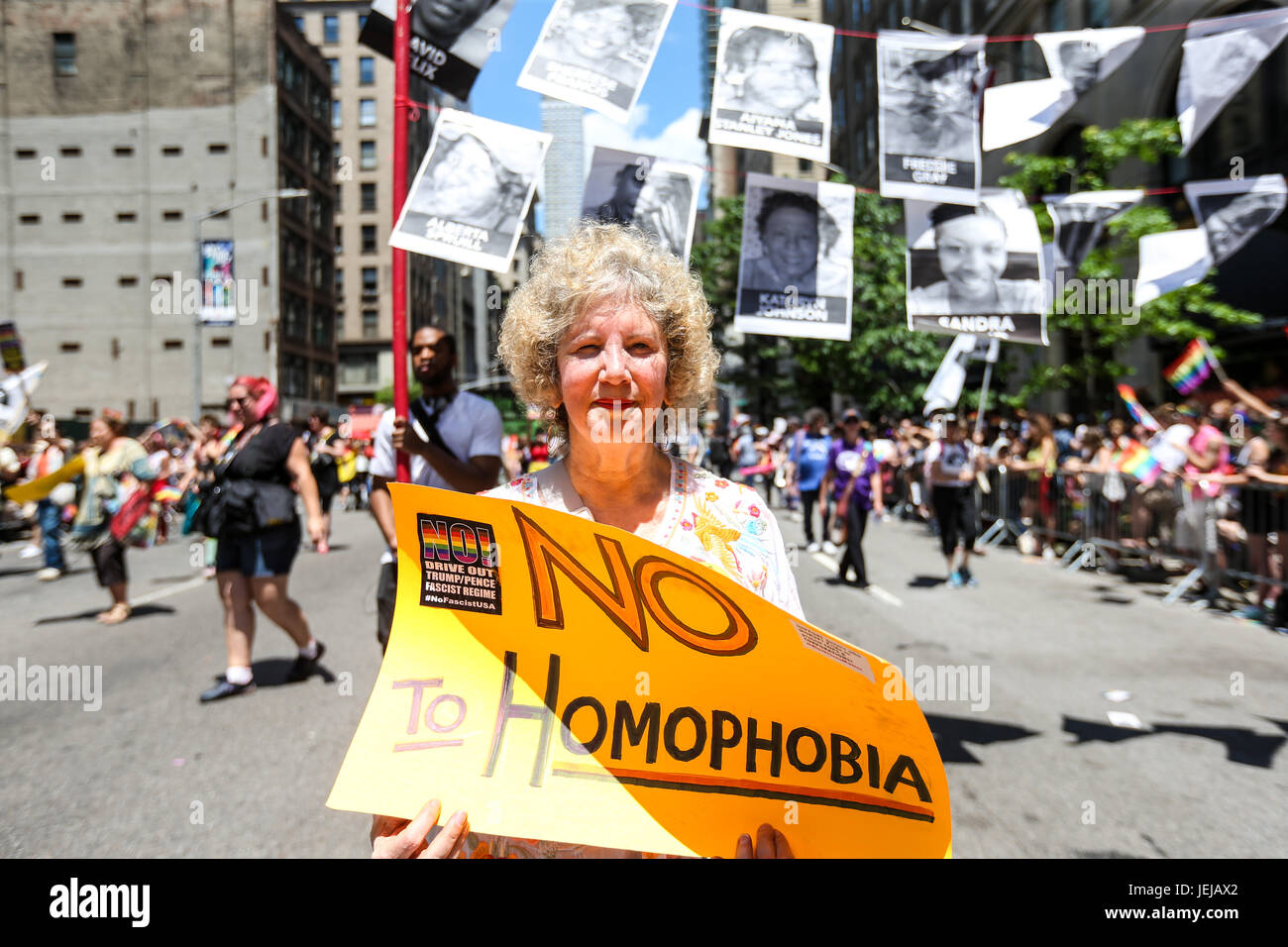 New York, United States. 25th June, 2017. Participants during the LGBT Pride Parade in the city of New York in the United States this Sunday, 25. Credit: Brazil Photo Press/Alamy Live News Stock Photo