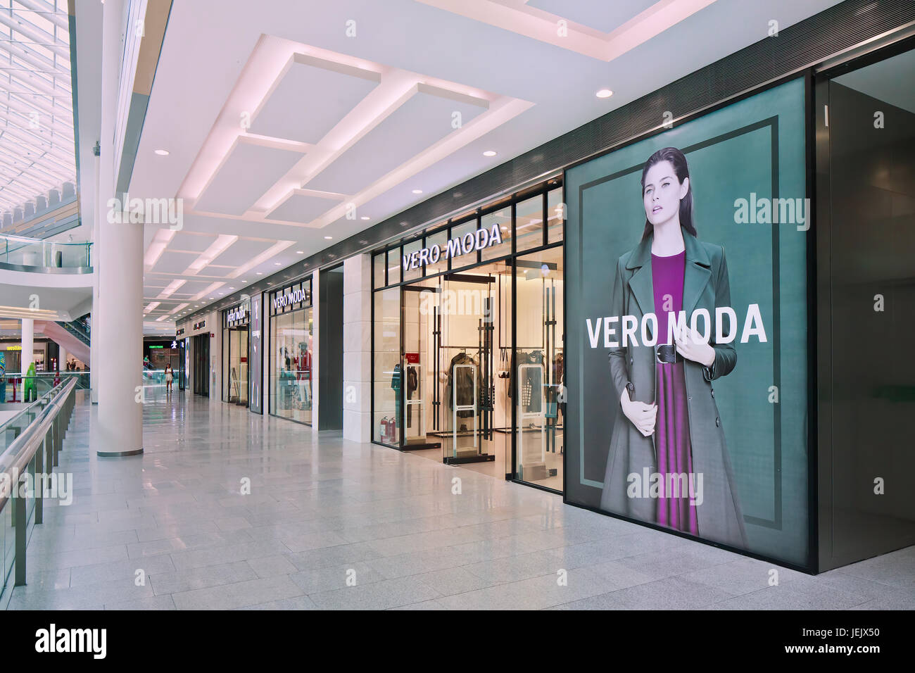 BEIJING-AUG. 21, 2015. VERO MODO fashion outlet exterior. Danish Bestseller  Group is Europe's leading international fashion company Stock Photo - Alamy