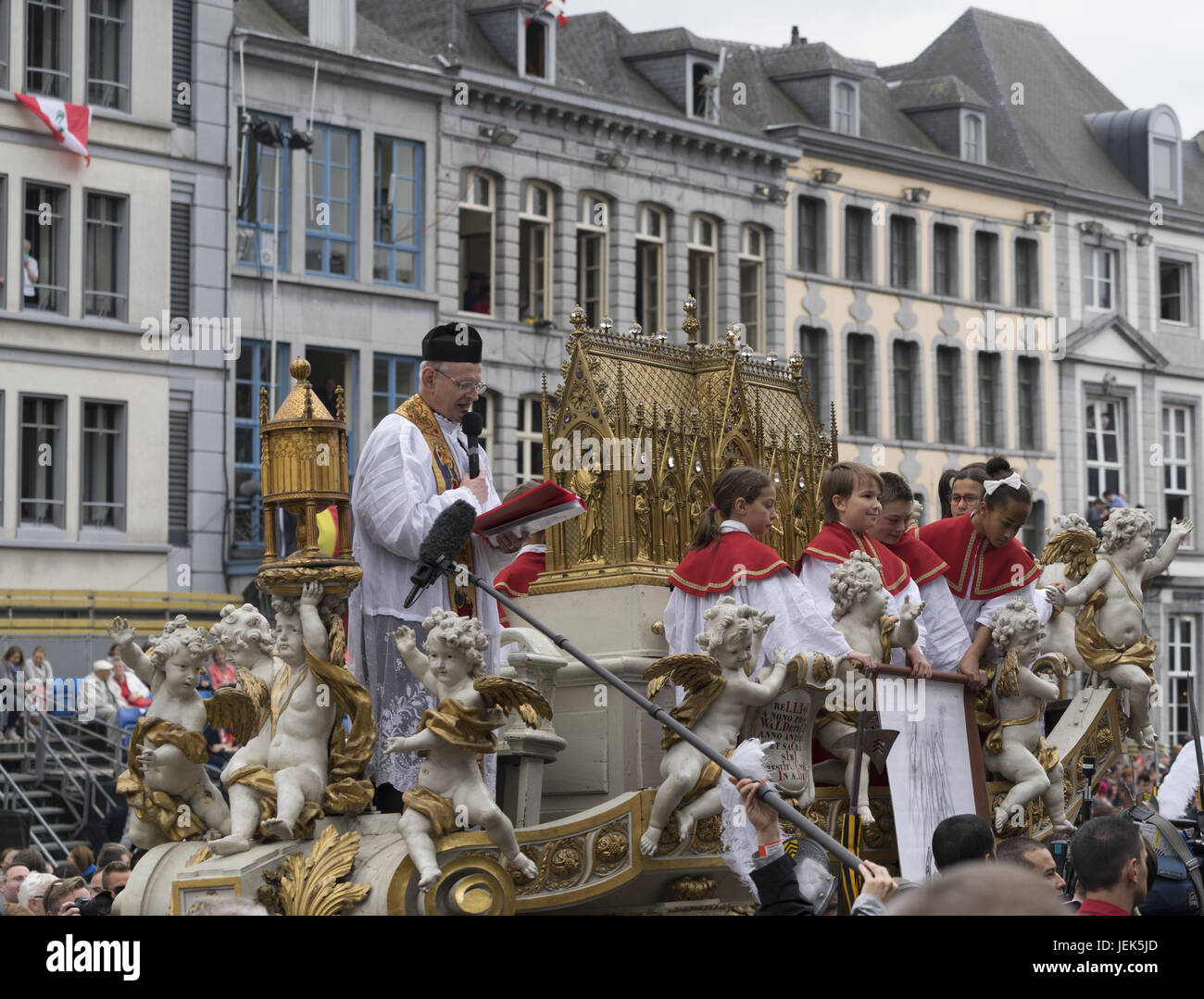 Saint Waudru Prozession in Mons Stock Photo
