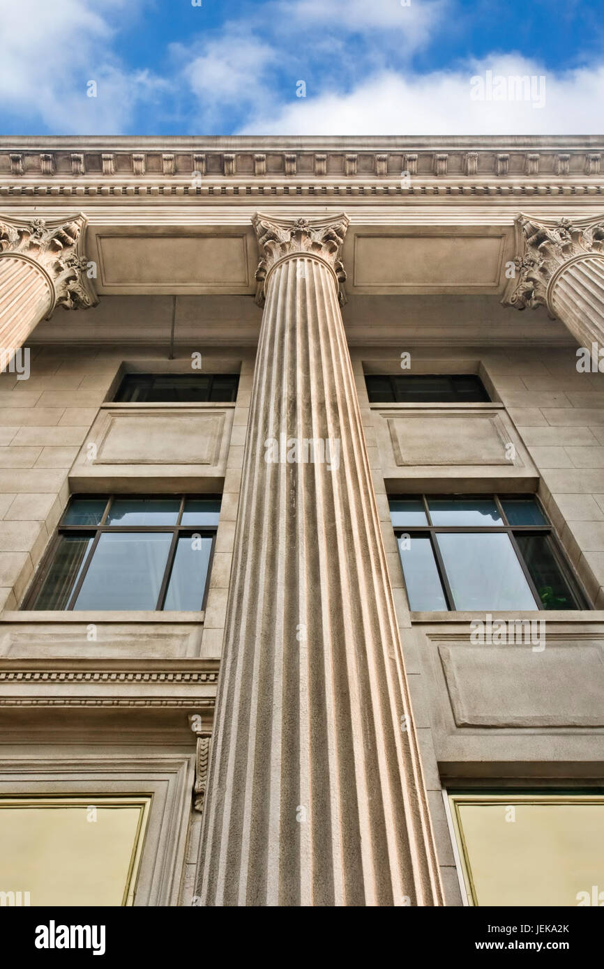 Ornamental pillars hires stock photography and images Alamy