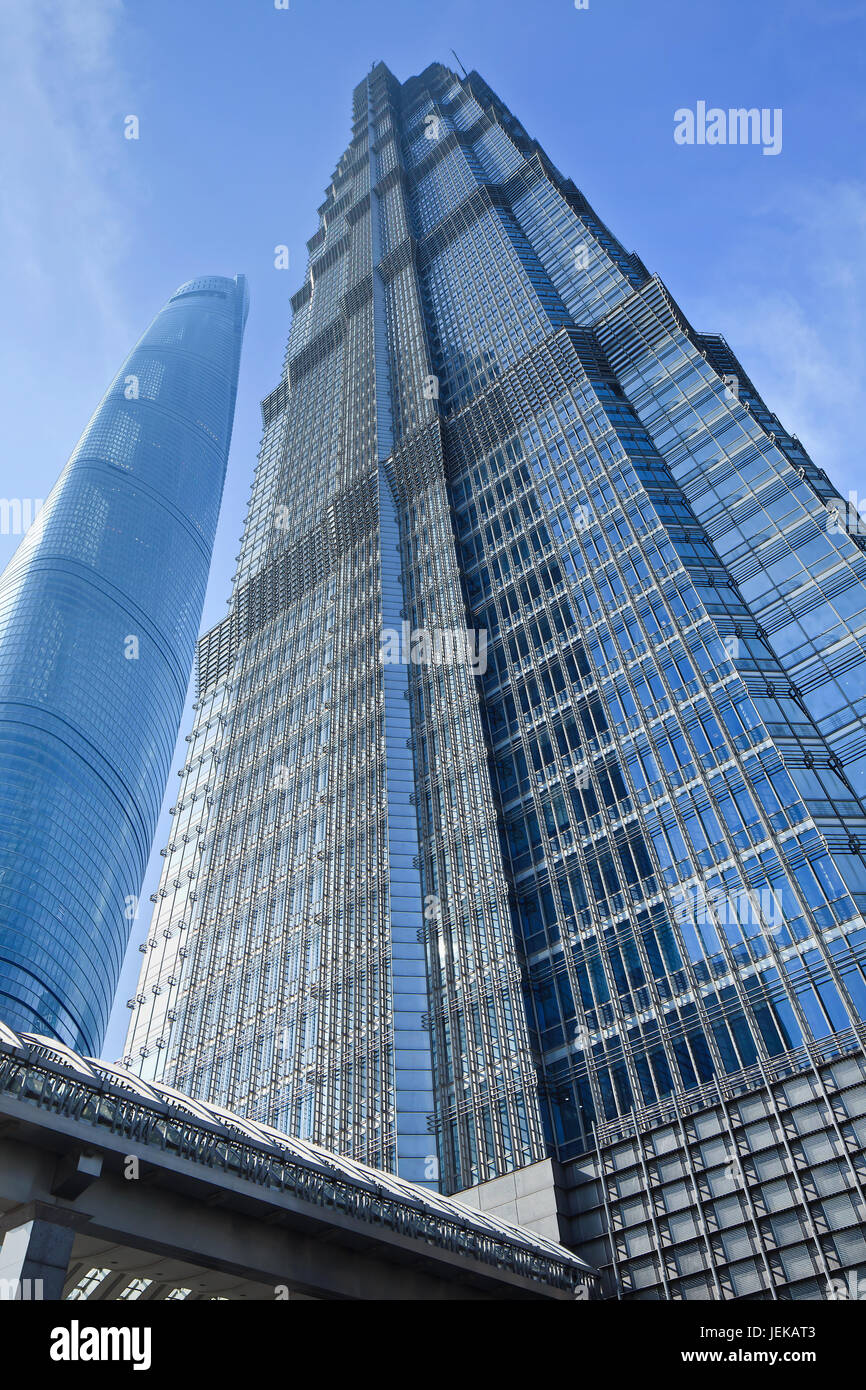 Jinmao Tower, an 88-story skyscraper in Lujiazui area of Pudong district of  Shanghai. It contains a shopping mall, offices and the Grand Hyatt Hotel  Stock Photo - Alamy