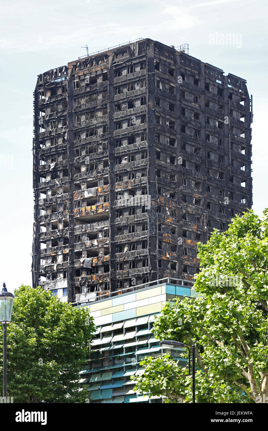 The burnt-out shell of Grenfell House, London, UK. The 23 storey residential block was destroyed by fire, June 2017. At least 79 dead. Stock Photo