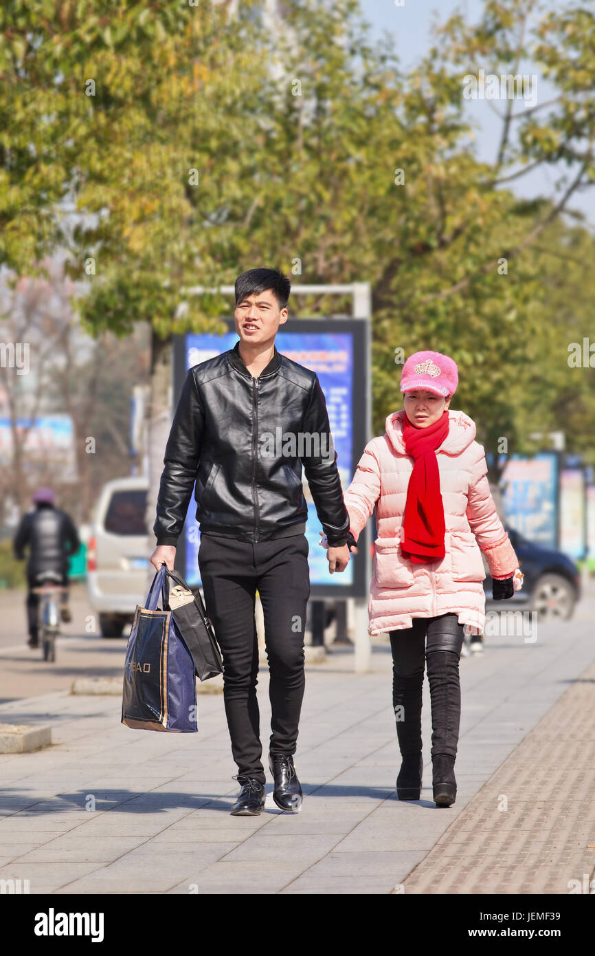 Women Shopping Bag 1980 Hi res Stock Photography And Images Alamy
