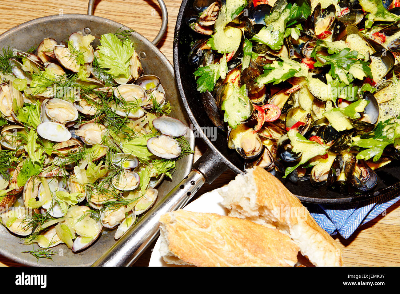 Seafood dishes hi-res stock photography and images - Alamy