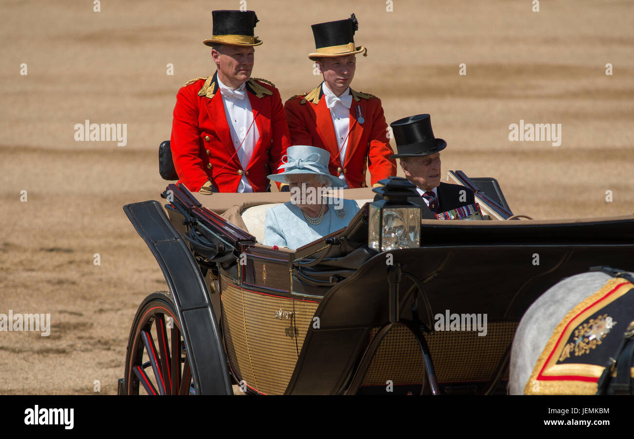 17th June 2017. The Queen’s Birthday Parade in Horse Guards Parade, Trooping the Colour. Credit: Malcolm Park / Alamy. Stock Photo