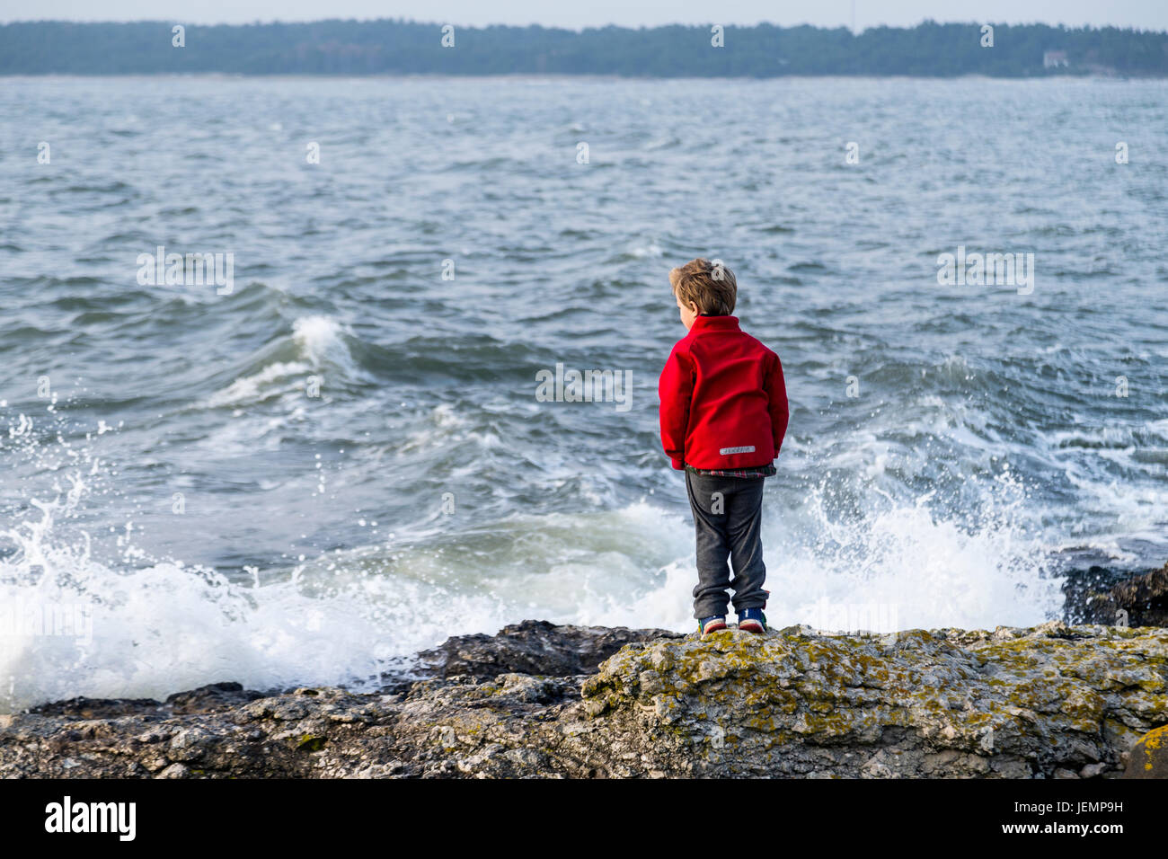 Boy at the sea hi-res stock photography and images - Alamy