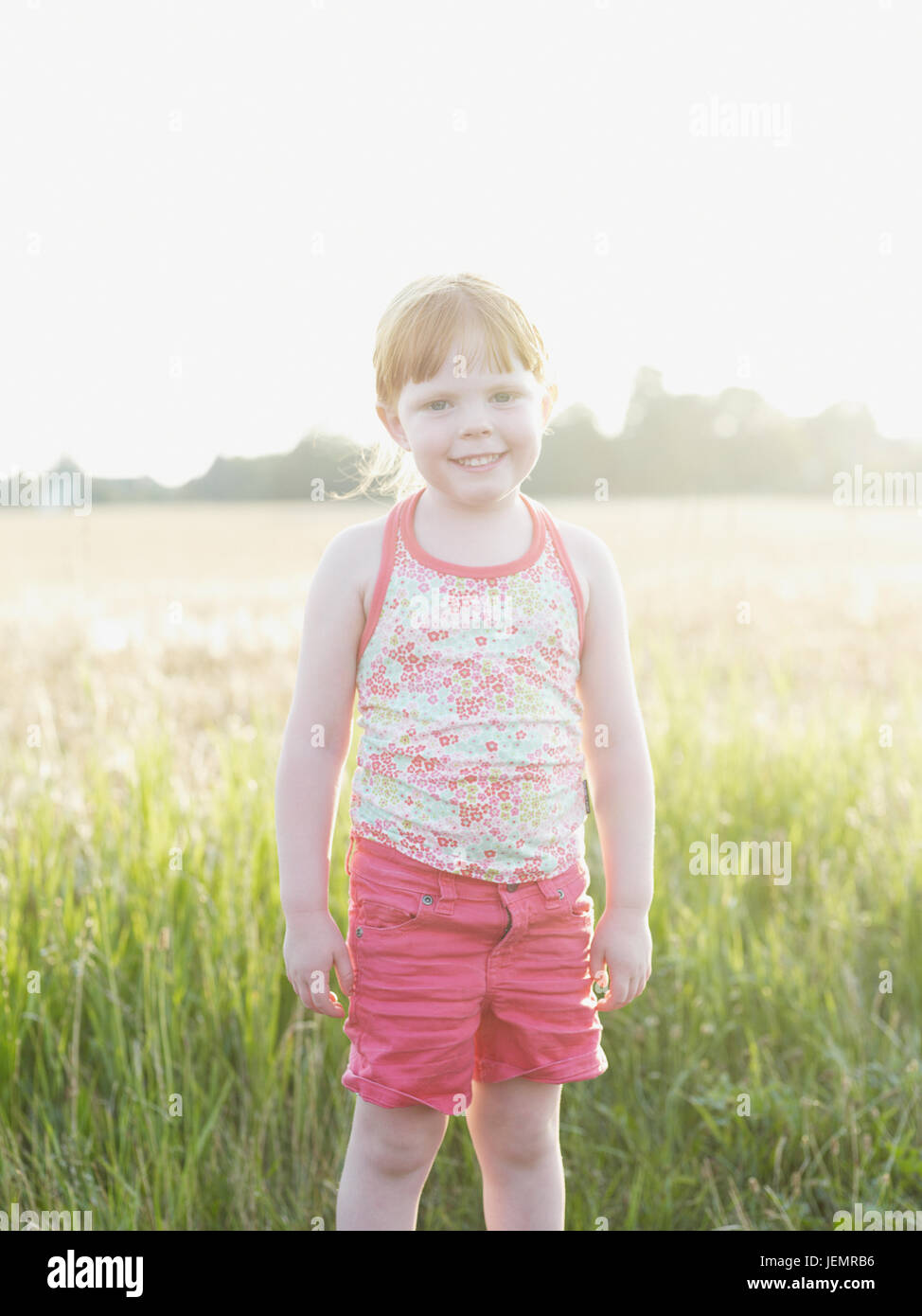 Portrait of smiling girl Stock Photo - Alamy