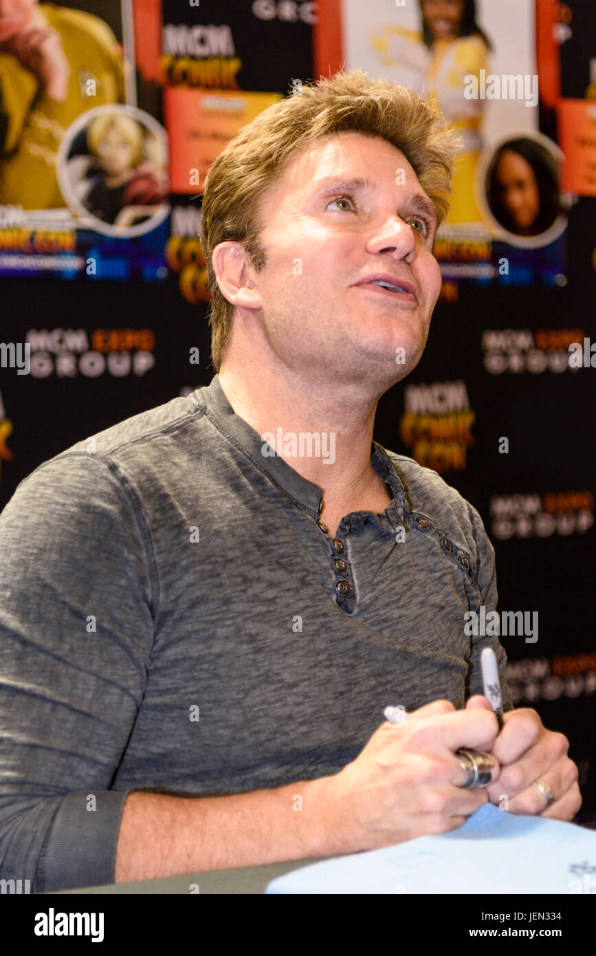 Lisburn, Northern Ireland.  25/06/2017 - Vic Mignogna signs autographs at MCM Comicon Stock Photo